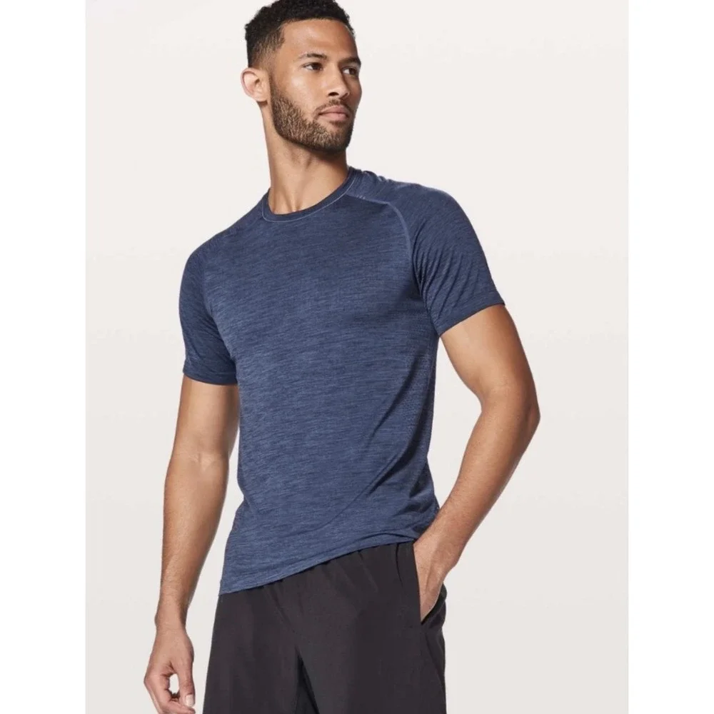 Lululemon Metal Vent Tech Short Sleeve T‎ Shirt Mens L Blue Athleisure Gorpcore